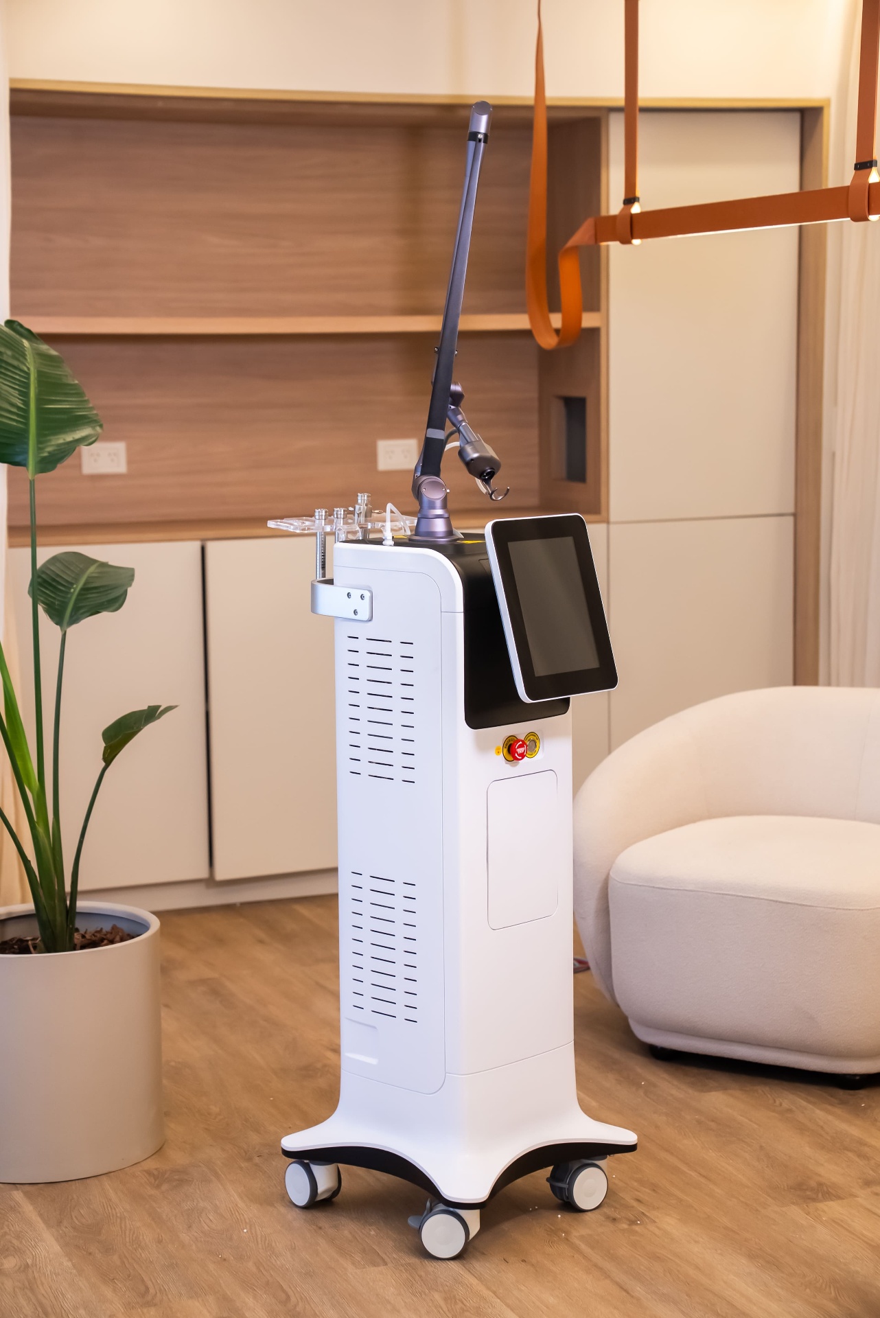 Láser CO₂ Fraccionado 40 W — características